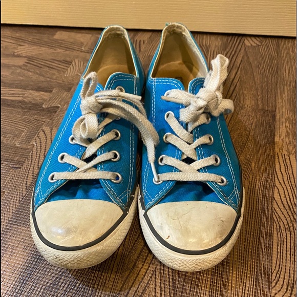 converse dainty size 7